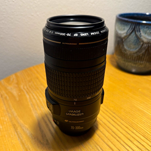 Canon 300mm 5 6 is - canon, ef